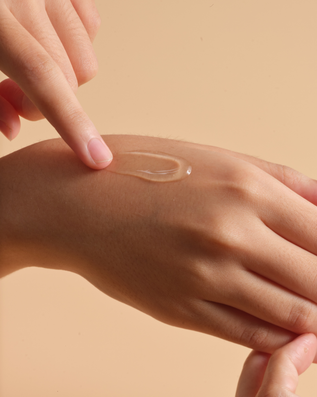 Gelée revigorante Bloomy Cosmetics – soin visage équilibrant pour peaux sensibles