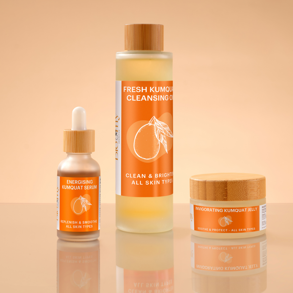 Contenu coffret soin visage Bloomy Cosmetics – sérum, gelée et huile nettoyante kumquat